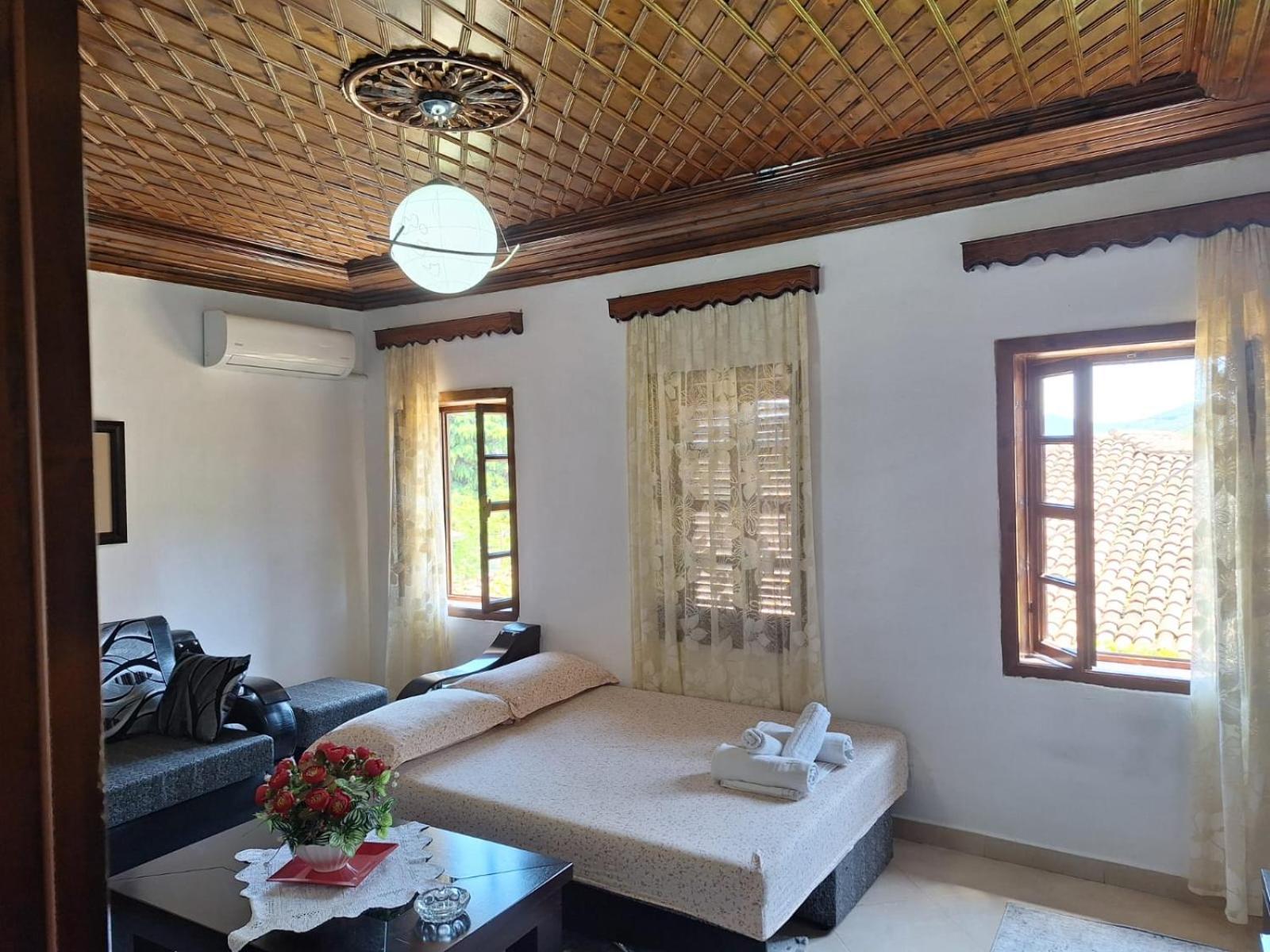 Tomor Shehu Guest House Berat Dış mekan fotoğraf