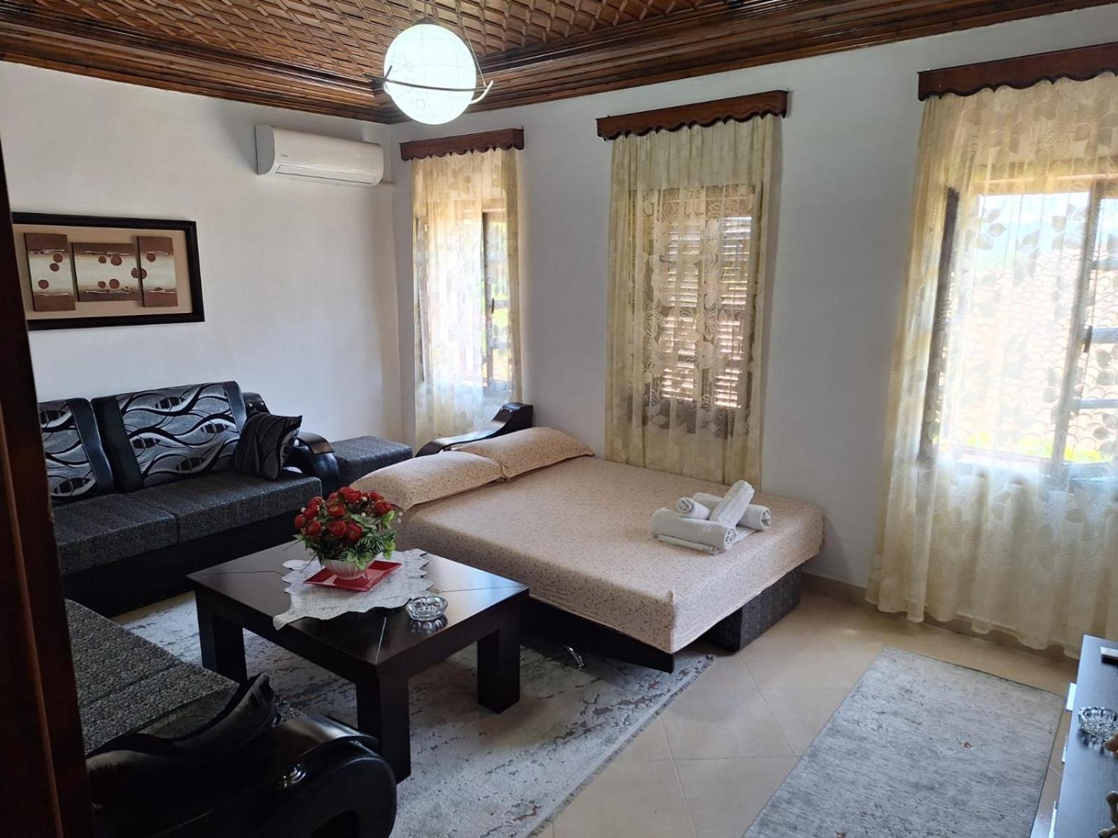 Tomor Shehu Guest House Berat Oda fotoğraf