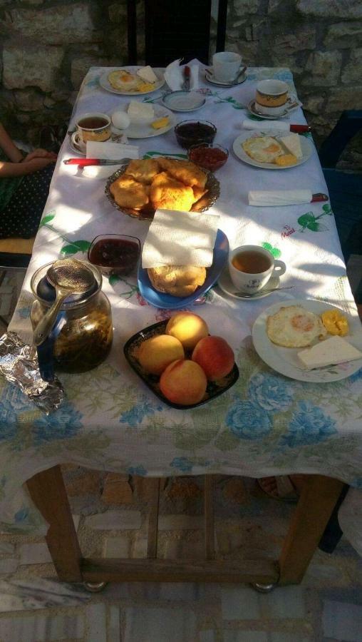 Tomor Shehu Guest House Berat Dış mekan fotoğraf